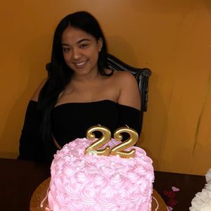 Meet your Posher, Nicole